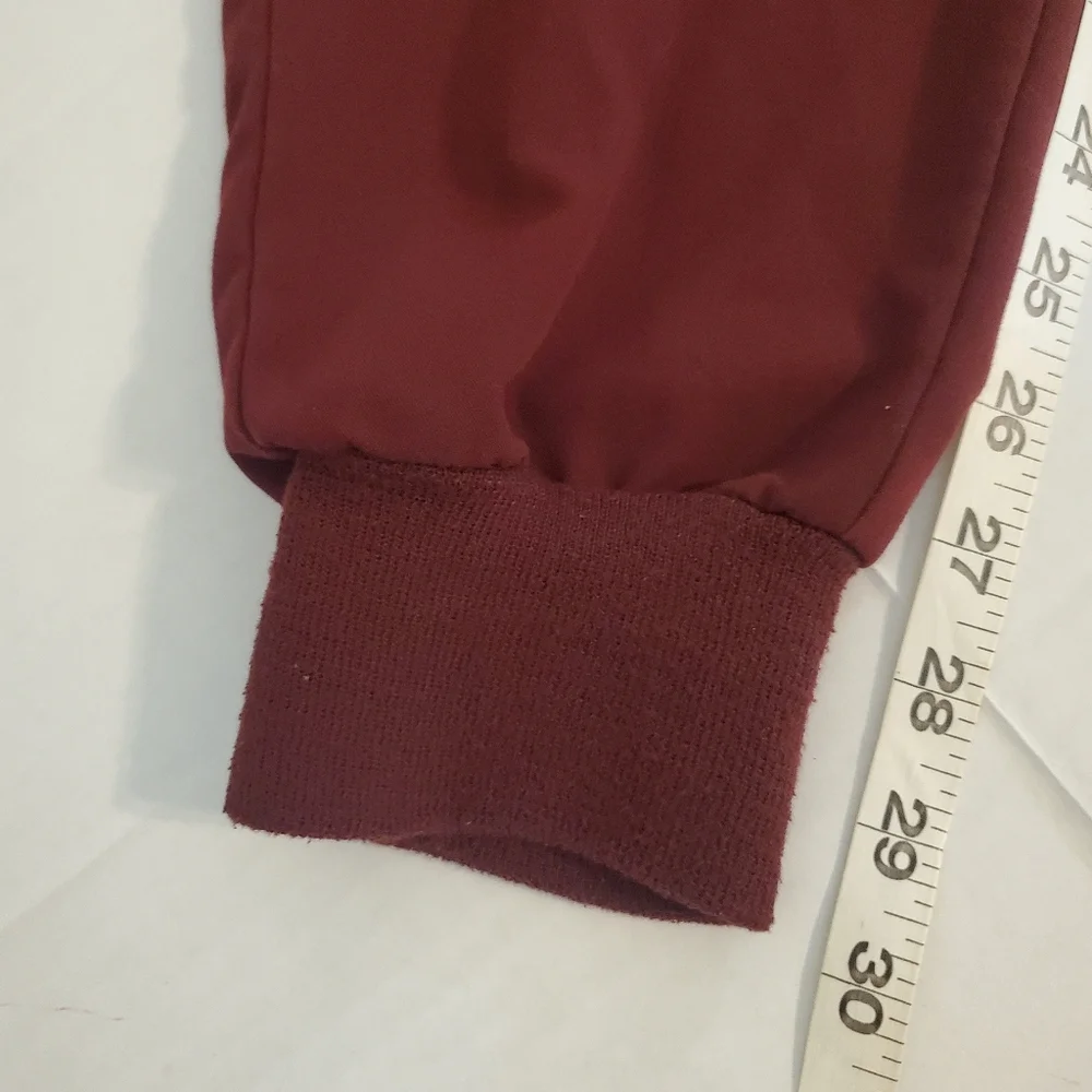 FIGS Men's Scrub Joggers M Burgundy Tansen Slim Fit Pockets Ribbed Ankle Cuff